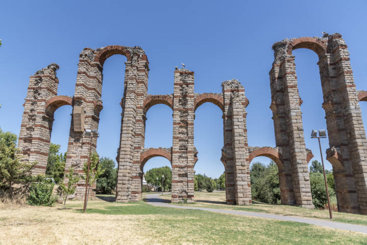 Badajoz - Mérida 056 - Acueducto de Los Milagros.jpg